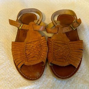 Brown open toed sandals